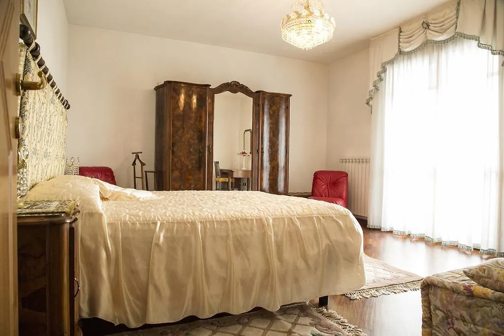 *** Bed & Breakfast B&B Nuovo Paradiso Pescia Italy